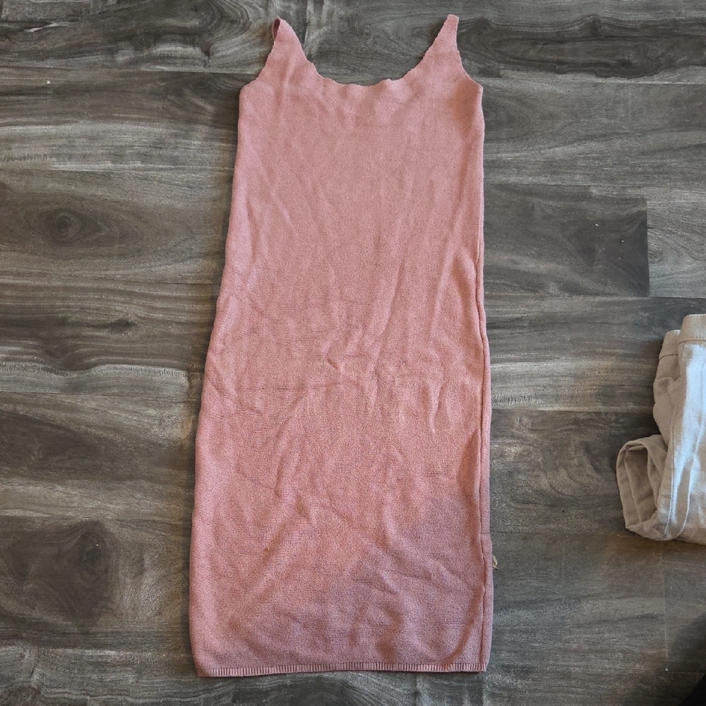 Elegant Pink Sleeveless Midi Dress